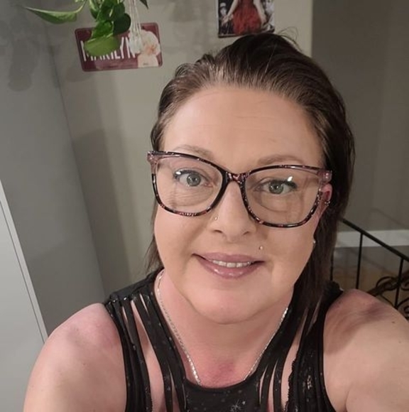 Meet your Posher, Angela - Picture 1 of 1